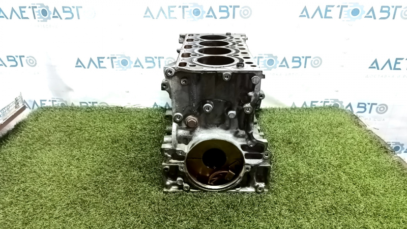 Блок цилиндров голый Volvo XC90 16-17 B4204T27 T6 2.0T под расточку и гильзовку