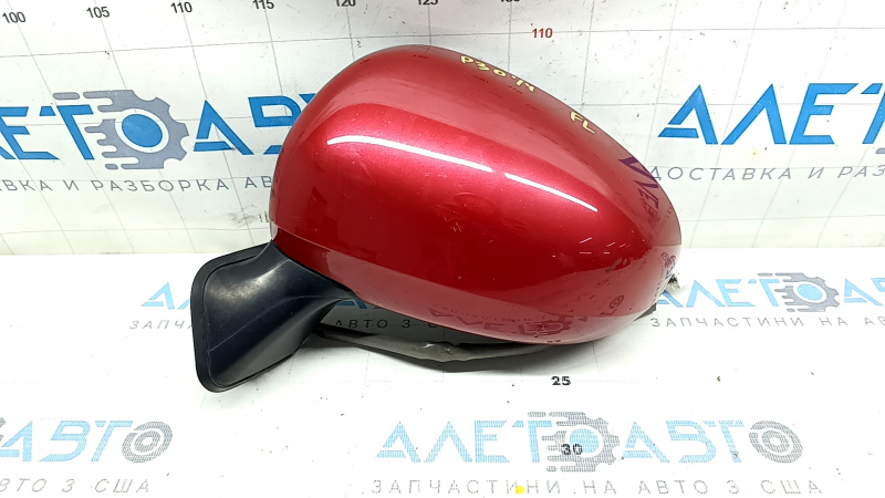 Зеркало боковое левое в сборе Toyota Prius 30 10-15 5 пинов, красное