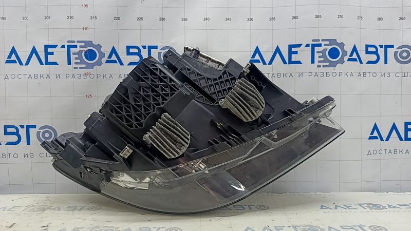 Фара передняя левая в сборе BMW 5 F10 14-16 ксенон, сломано крепление, царапина