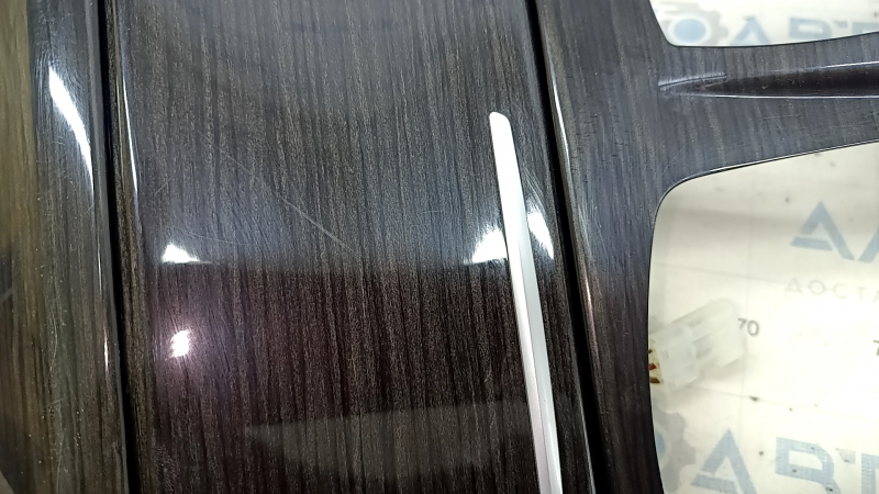 Накладка центральной консоли верхняя BMW 5 F10 11-16 АКПП темное дерево anthrazit, с пепельницей и прикуривателем, царапины