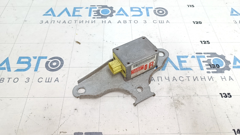 Датчик подушки безопасности дверь правый Lexus IS200 IS300 99-05