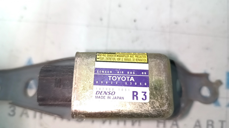 Датчик подушки безопасности задний правый Toyota Camry v30 2.4
