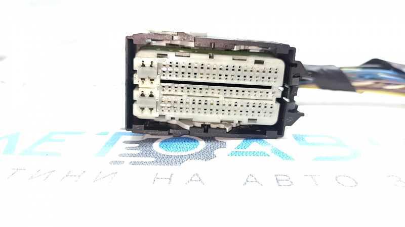 Фишка на блок ECU компьютер двигателя Volvo XC60 18-21 под разъем A