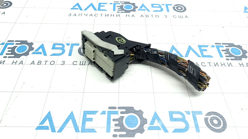Фишка на блок ECU компьютер двигателя Volvo XC60 18-21 под разъем B