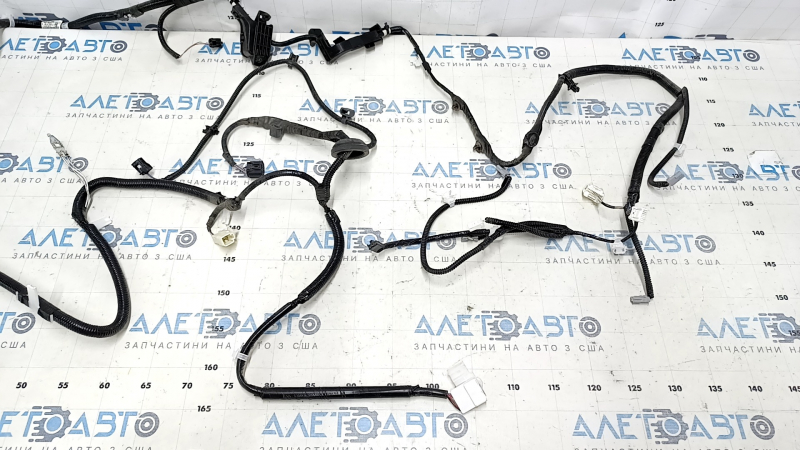 Проводка крышки багажника Toyota Camry v70 18