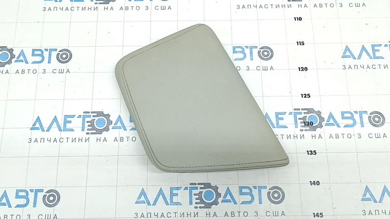 Подлокотник Volvo XC60 18-26 кожа серая