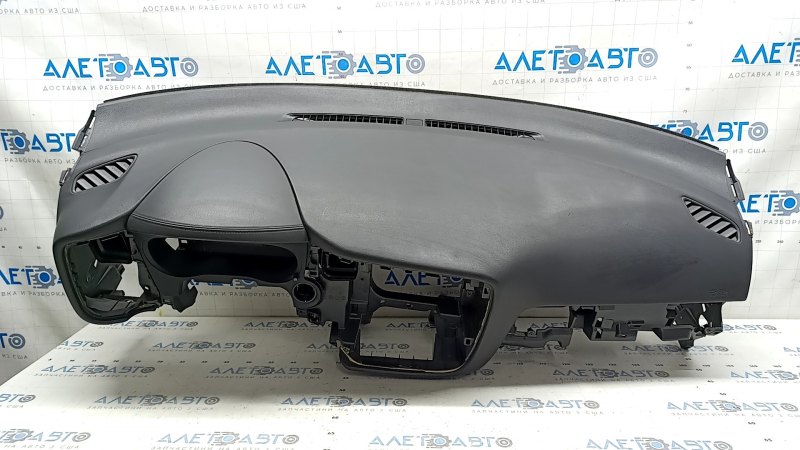 Торпедо передняя панель с AIRBAG Mitsubishi Outlander 14-22 черная, ржавый пиропатрон