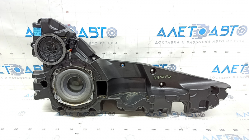 Динамик дверной передний правый Audi Q7 16-26 Bose, контакт с водой