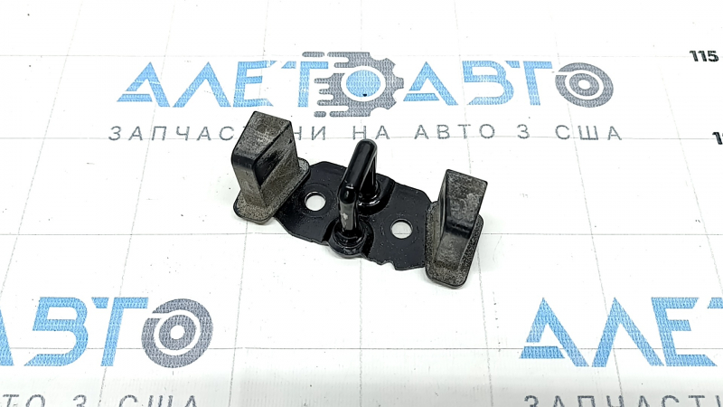 Крюк замка двери багажника Ford Explorer 20-25