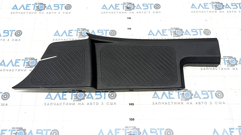 Накладка порога задняя левая Ford Explorer 20-24 черная, царапины