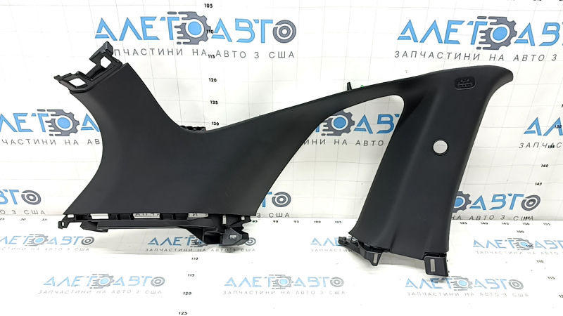 Накладка задней стойки верхняя левая Honda CRV 23-26 черная, потерта