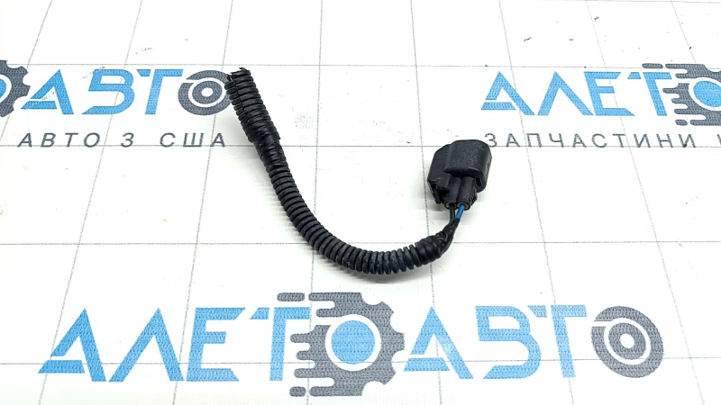 Фишка на сигнал Volvo XC40 19-26