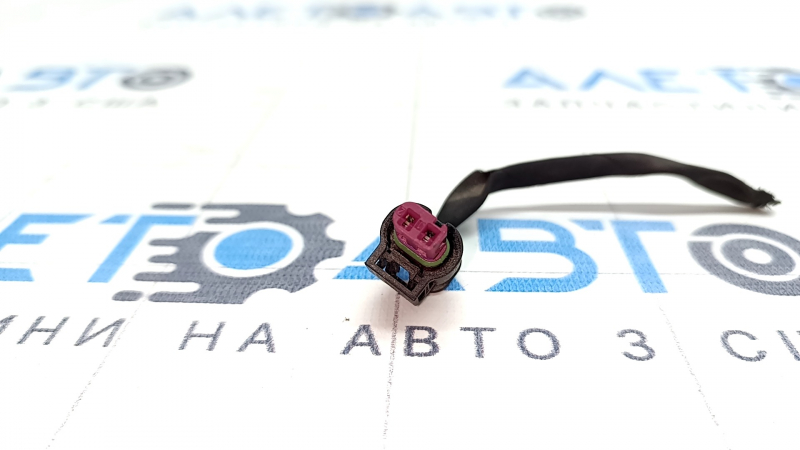 Фишка на датчик подушки безопасности передний Volvo XC40 19-26
