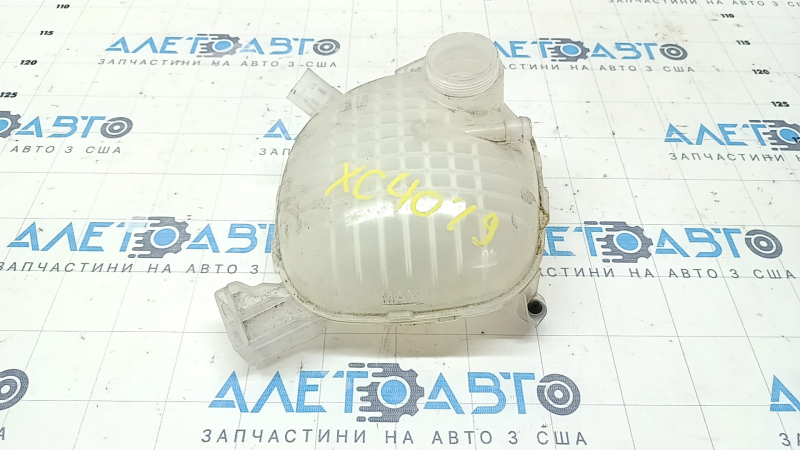 Расширительный бачок охлаждения Volvo XC40 19-22
