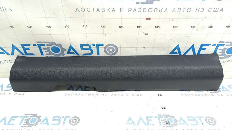 Накладка порога передняя левая Nissan Rogue Sport 17-23 черная, царапины