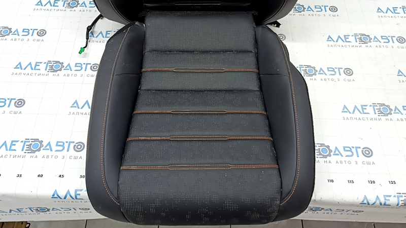 Обшивка пассажирского сидения Honda CRV 23-26 подогрев, кожа черная с оранжевой строчкой, Sport Touring, Sport-L, под чистку