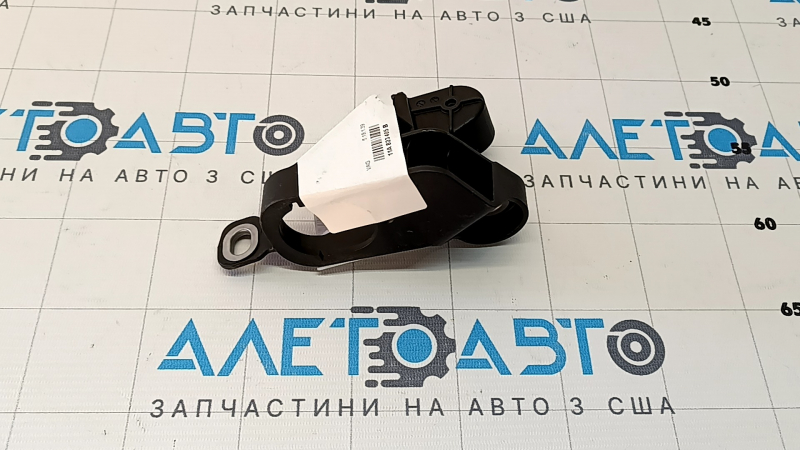 Кронштейн отбойника капота левый Volkswagen ID.4 21-26