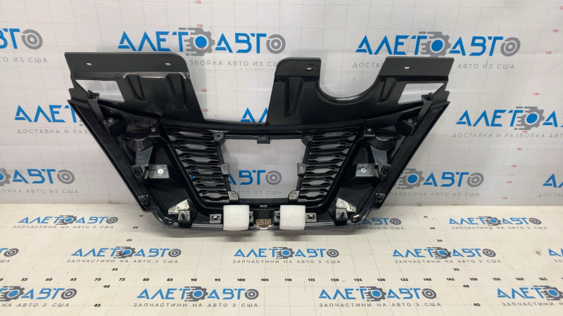 Решетка радиатора grill Nissan Rogue 17 под камеру, под радар, под квадратную эмблему