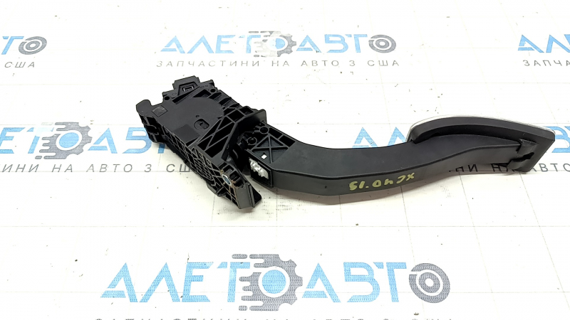 Педаль газа Volvo XC40 19-22 хром, R-Design
