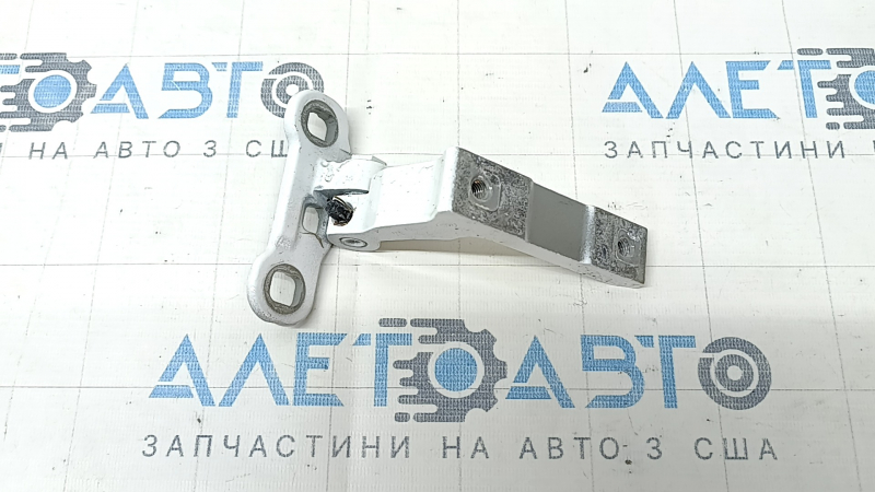 Петля двери нижняя задняя левая Volvo XC40 19-26
