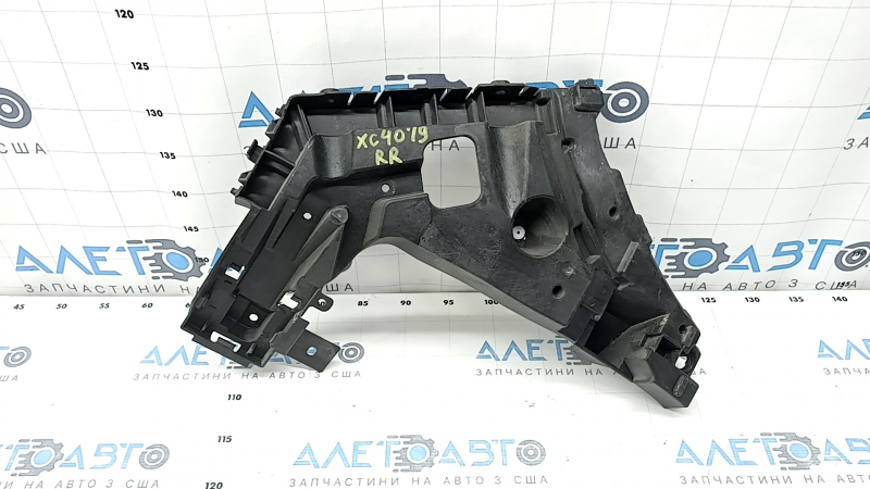 Крепление заднего бампера правое Volvo XC40 19-26