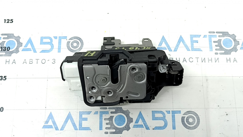Замок двери передней левой Volvo XC40 19-26