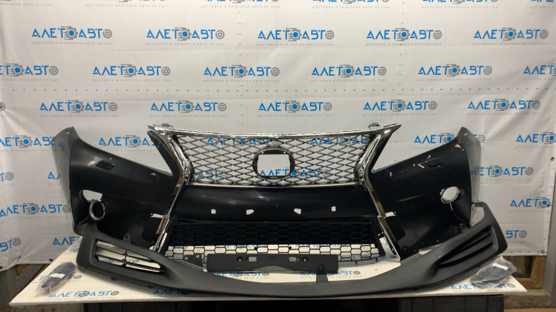 Бампер передний в сборе Lexus RX350 RX450h 13-15 рест F-sport под омыватель, 17 позиций