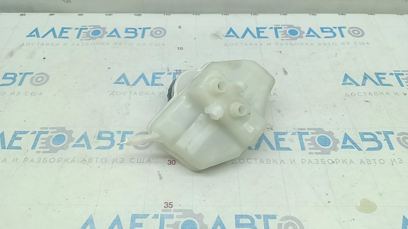 Бачок ГТЦ BMW X3 G01 18-24 с крышкой