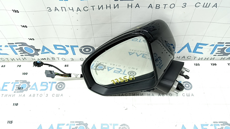 Зеркало боковое левое в сборе Volvo XC40 19-26 14+5 пинов, поворотник, подогрев, автозатемнение, BSM, камера, черный глянец, царапина