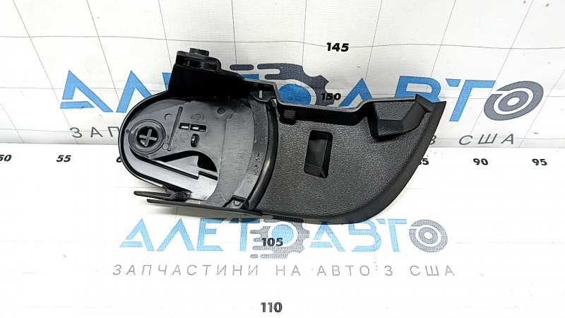 Накладка задней стойки левая под ремень Volvo XC40 19-26 черная нижняя часть