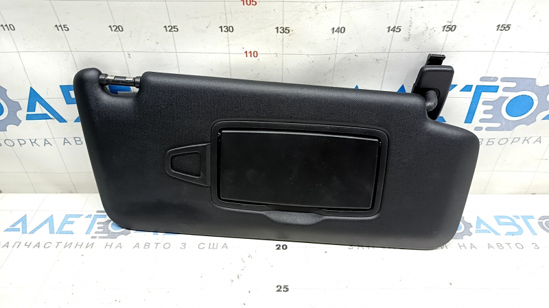 Козырек правый Mercedes C-class W205 15-21 черный, без крючка