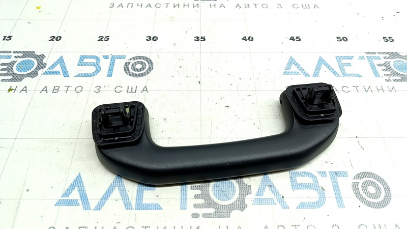 Ручка потолка передняя правая Mercedes C-class W205 15-21 черная