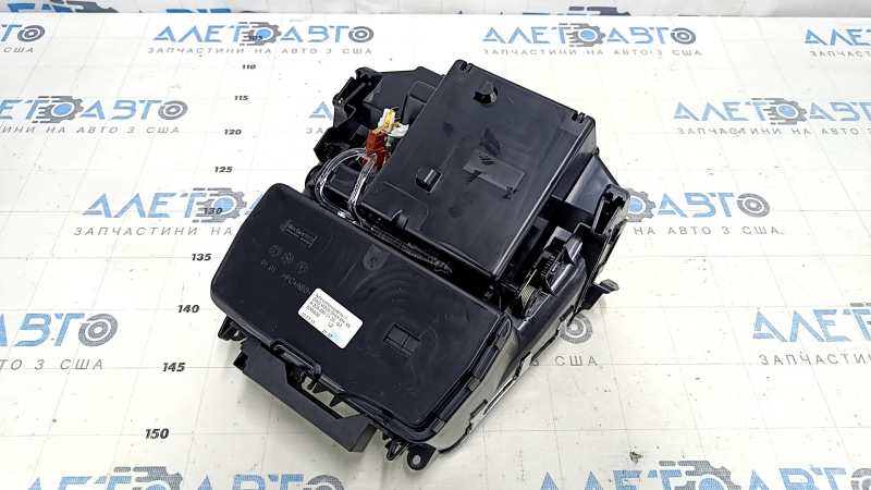 Бокс карман центральной консоли с подстаканниками Mercedes C-class W205 15-21 под темное дерево, тип 1 с подсветкой, прикуривателем и подстаканниками
