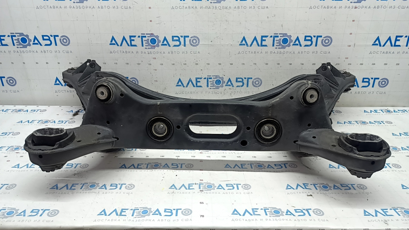Подрамник задний Mercedes C-class W205 300/350e/350h/400 15-21