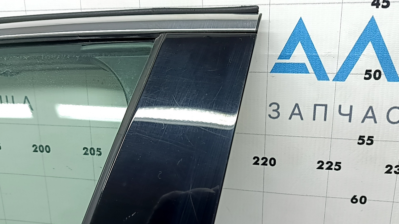 Дверь в сборе передняя левая Honda Accord 18-22 keyless, графит NH-797M, царапины на накладке