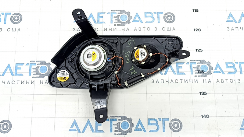 Динамик задней стойки с пищалкой левый BMW X5 G05 19-26 с кронштейном, Harman Kardon