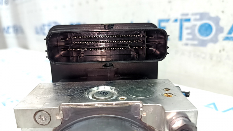 ABS АБС Mercedes C-class W205 300/400 15-18 без адаптивного круиза