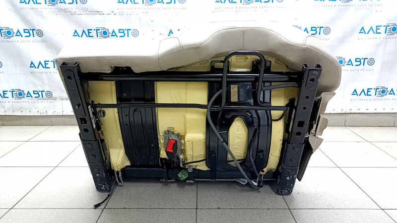 Задний ряд сидений 2 ряд левое Audi Q5 80A 18-20 кожа бежевая, подогрев, механическое, под чистку