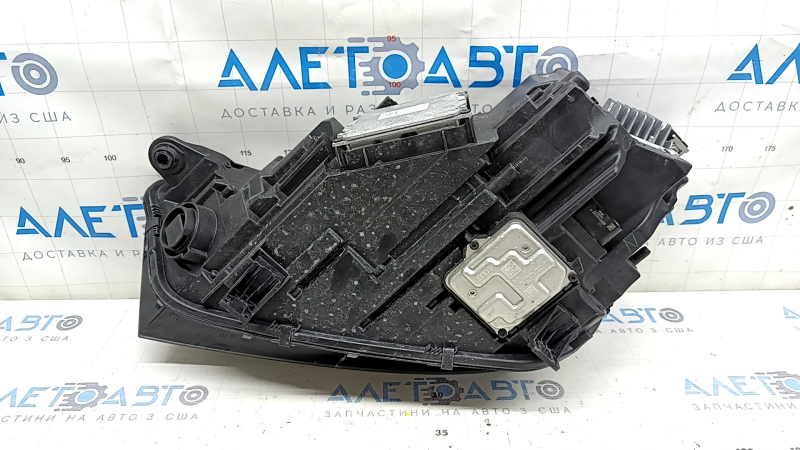 Фара передняя правая в сборе Audi Q5 80A 18-20 LED, песок