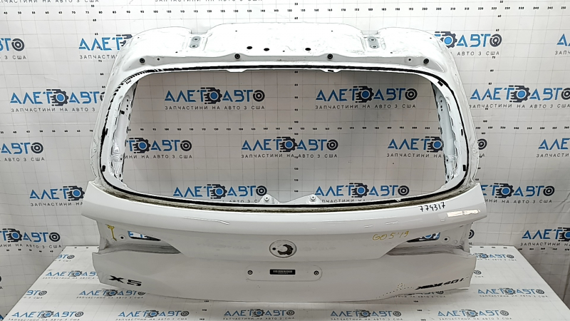 Дверь багажника голая верхняя часть BMW X5 G05 19-26 белый 300, сколы краски, примята