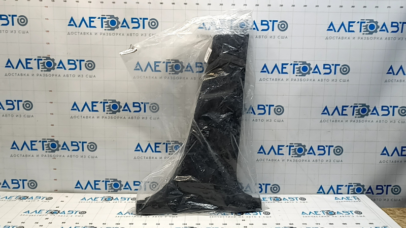 Накладка центральной стойки нижняя правая Mazda CX-5 17-25 черная