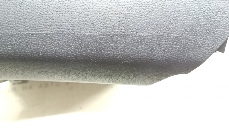 Обратная сторона накладки центральной консоли, представлена для Toyota Highlander 2020-2026.
