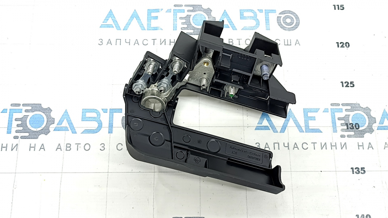 Клемма плюсовая Audi A6 C7 12-18 без пиропатрона