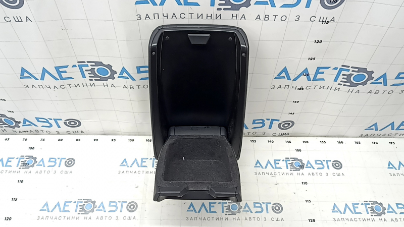 Подлокотник центральной консоли Audi A6 C7 12-18 кожа черная, 2 части, трещина в креплении