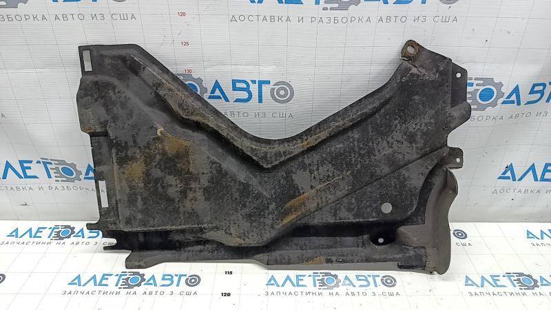 Защита днища задняя правая Audi A6 C7 12-18 надорвано крепление