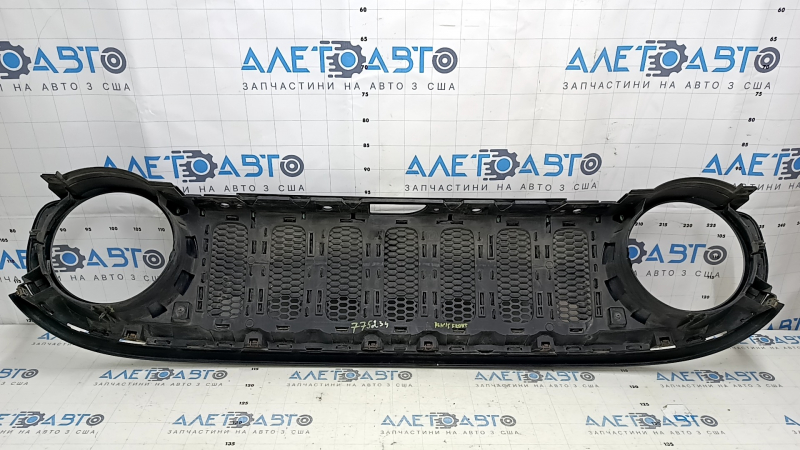 Решетка радиатора grill в сборе Jeep Renegade 15-18 черный, графит вставки, Trailhawk, побелел пластик, обломаны направляющие