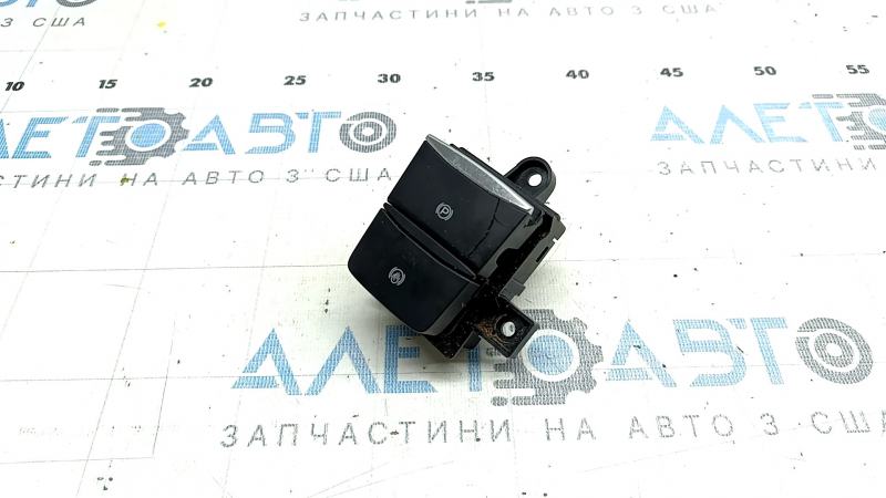 Кнопка паркинга Ford Escape MK4 20-26 трещина