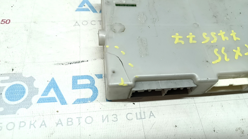 CLIMATE CONTROL MODULE Infiniti FX35 FX45 03-06 надломан корпус