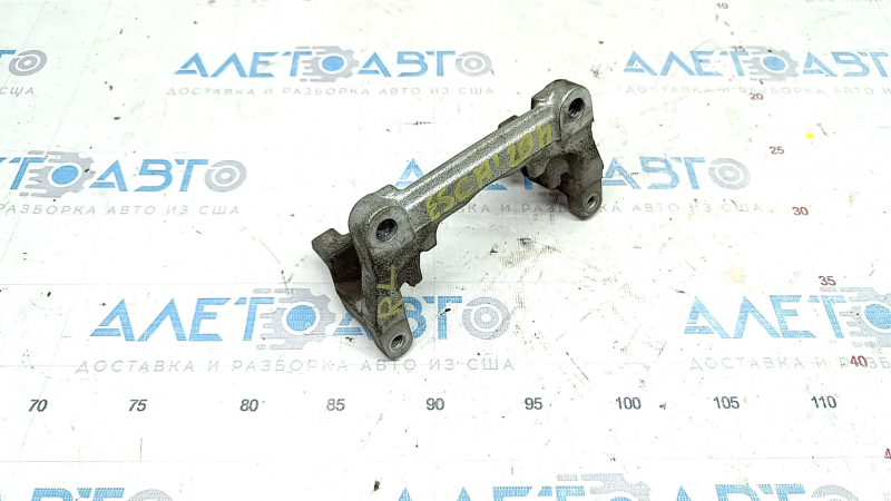 Скоба суппорта заднего левая Ford Escape MK4 20-26