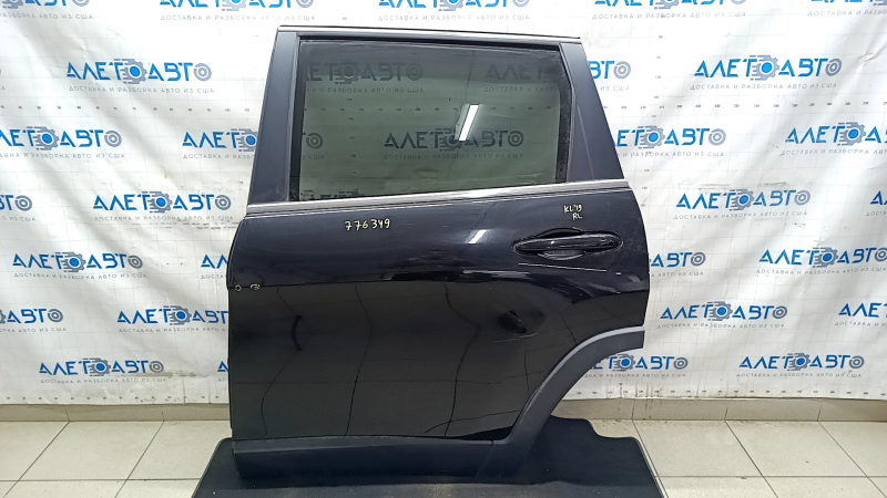 Дверь в сборе задняя левая Jeep Cherokee KL 14-23 черный PXJ, скол, тычка
